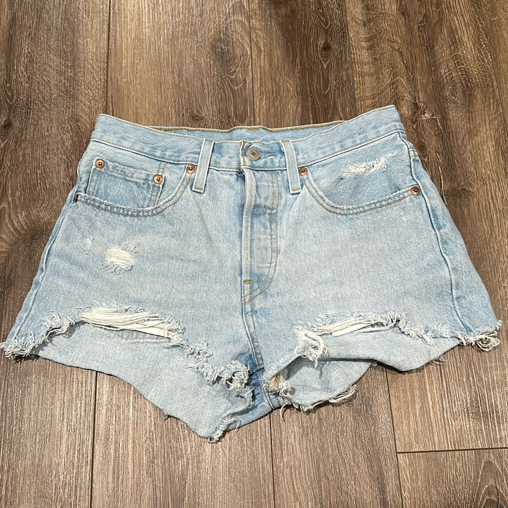 Levi’s Strauss 501 button down distressed shorts size: 27W
